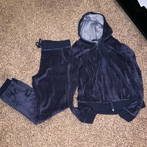 Blue 2 piece Fashion Nova zip up tracksuit